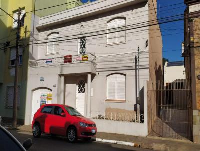 Casa para Venda, em Cachoeira do Sul, bairro Centro, 5 dormitórios, 4 banheiros, 2 suítes, 1 vaga