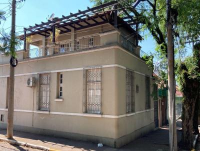 Casa para Venda, em Cachoeira do Sul, bairro Centro, 4 dormitórios, 3 banheiros, 1 suíte, 2 vagas